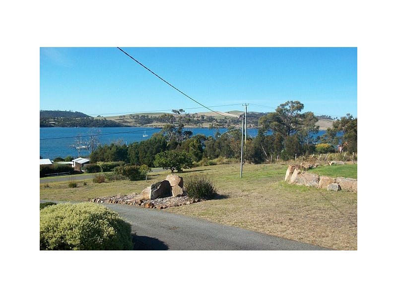 44 Barton Avenue, Triabunna TAS 7190