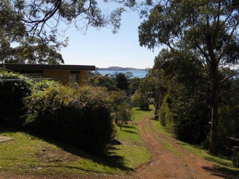 32 Charles Street, Orford TAS 7190