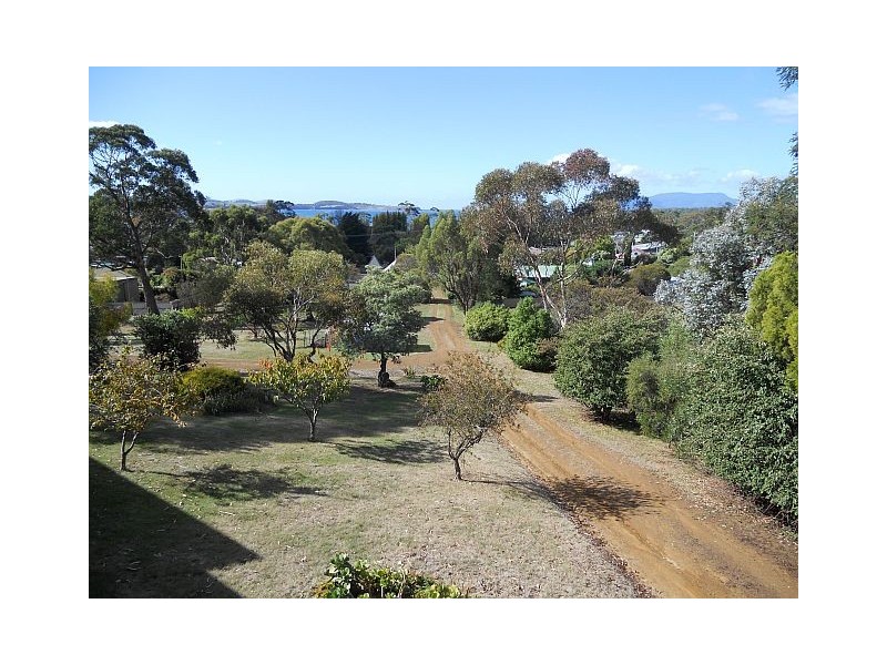 32 Charles Street, Orford TAS 7190