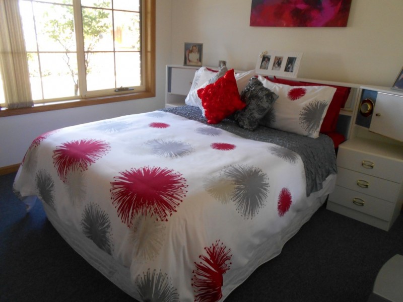 5 Walters Drive, Orford TAS 7190