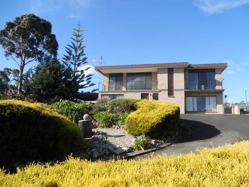 43 Esplanade, Triabunna TAS 7190