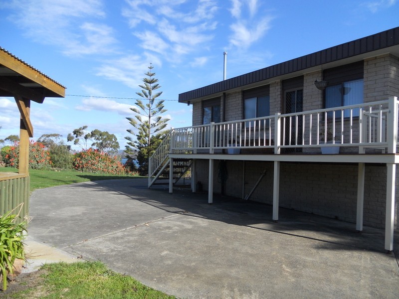 43 Esplanade, Triabunna TAS 7190