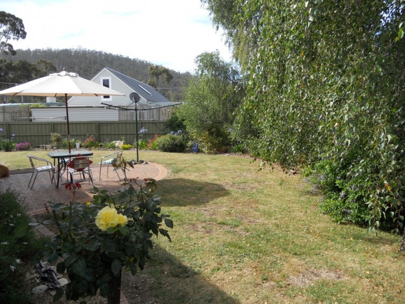 10/11A Charles Street, Orford TAS 7190