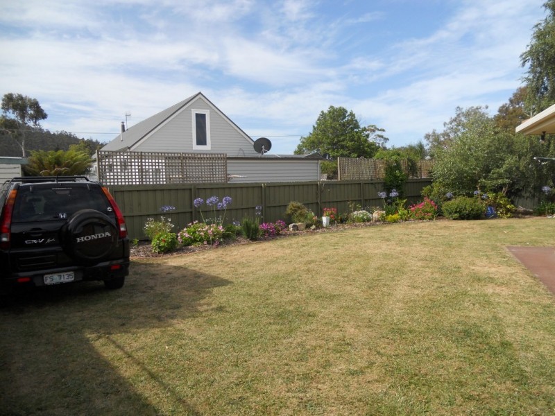 10/11A Charles Street, Orford TAS 7190