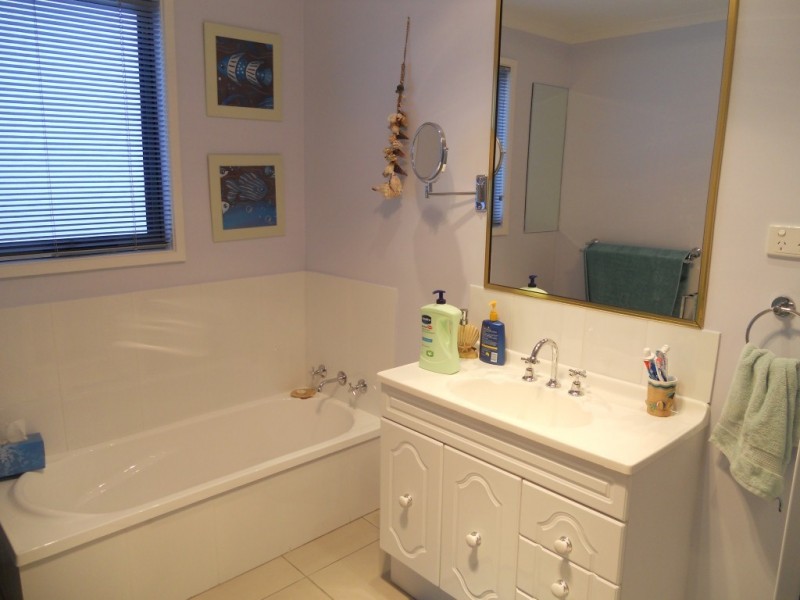 35 Jetty Road, Orford TAS 7190