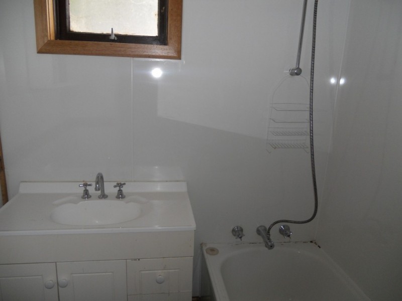 27 Selwyn Street, Triabunna TAS 7190