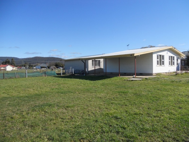 7 Henry Street, Triabunna TAS 7190