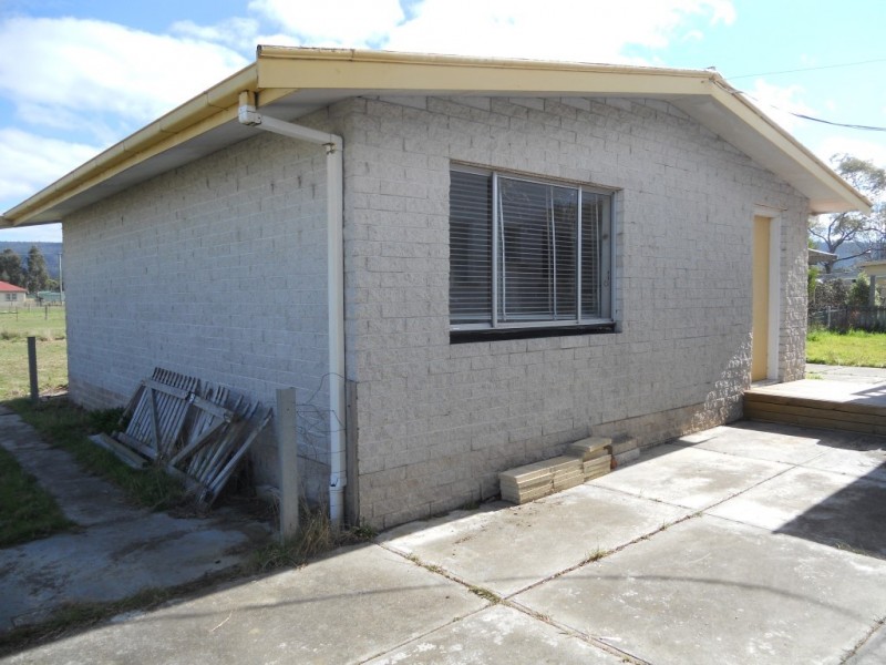 7 Henry Street, Triabunna TAS 7190