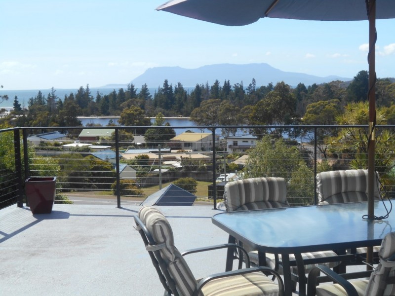 9 Tasman Highway, Orford TAS 7190