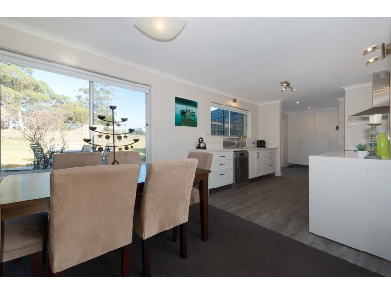 6 Barton Avenue, Triabunna TAS 7190