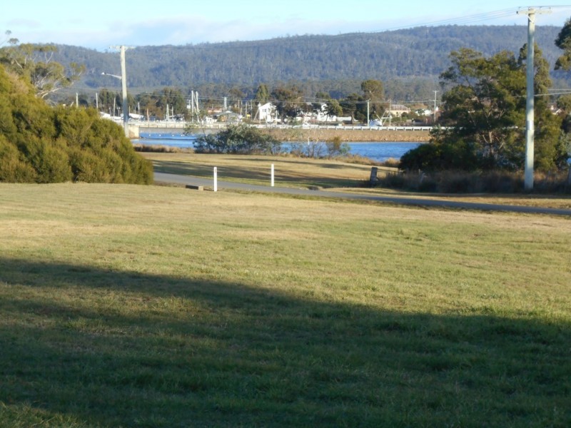 2 Inkerman Street, Triabunna TAS 7190