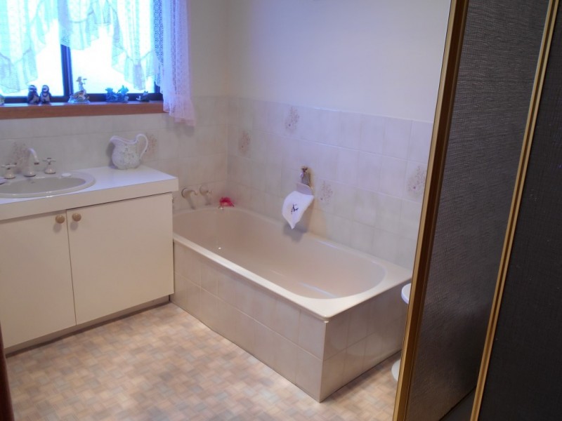 26 Alma Road, Orford TAS 7190