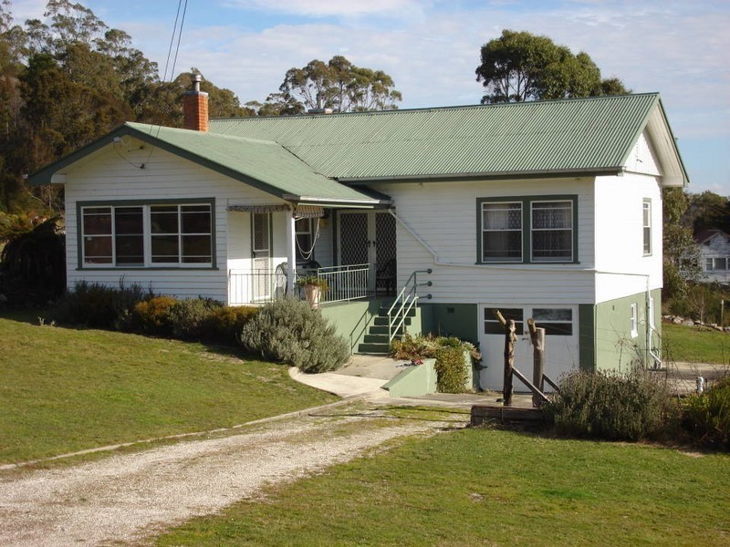 6 Alfred Street, Pioneer TAS 7264
