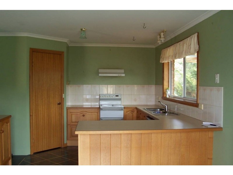 27 Barnett Crescent, Bridport TAS 7262