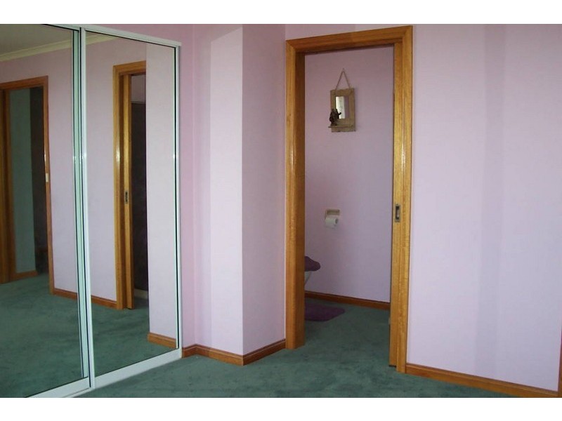 27 Barnett Crescent, Bridport TAS 7262