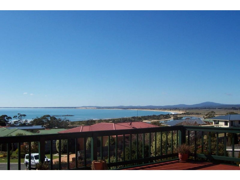 27 Barnett Crescent, Bridport TAS 7262