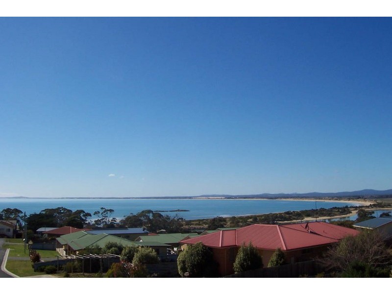 27 Barnett Crescent, Bridport TAS 7262