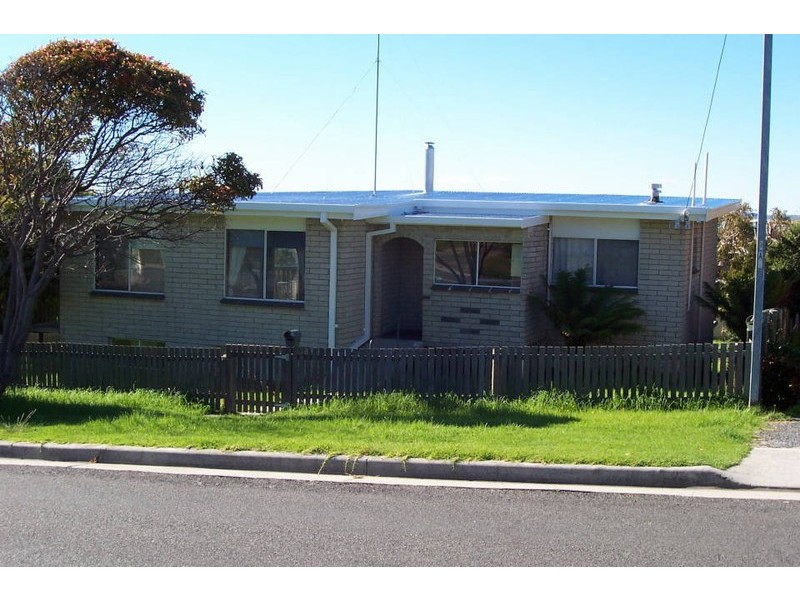 11 Alfred Street, Bridport TAS 7262
