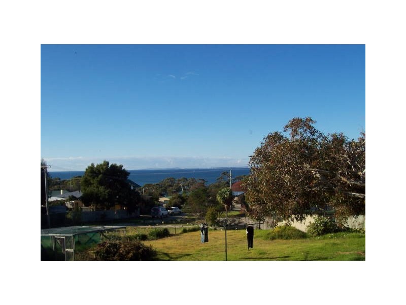 11 Alfred Street, Bridport TAS 7262