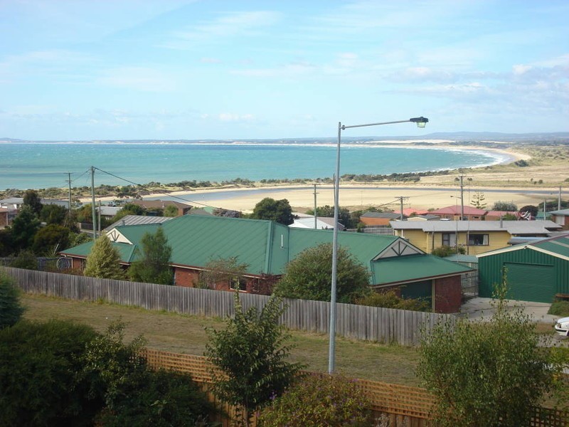 2 Andrews Place, Bridport TAS 7262