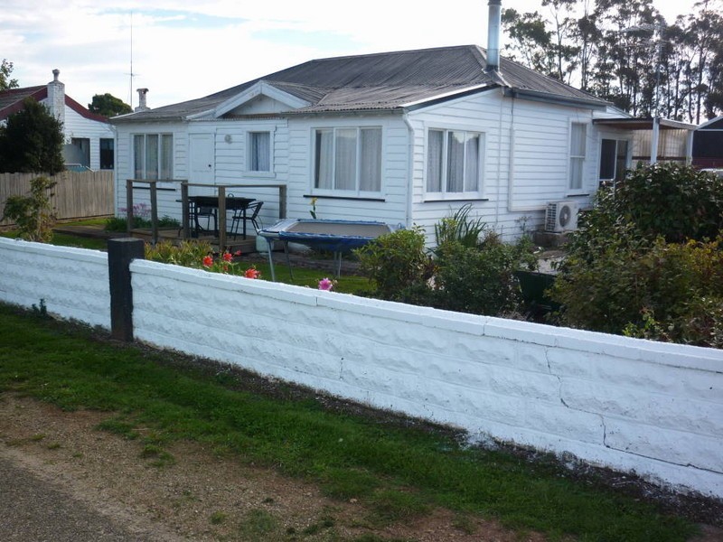 13 Winnaleah Road, Winnaleah TAS 7265