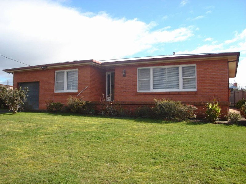 16  McLennan Street, Scottsdale TAS 7260