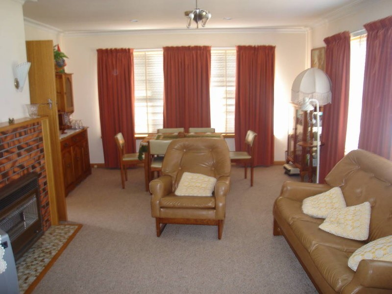 16  McLennan Street, Scottsdale TAS 7260