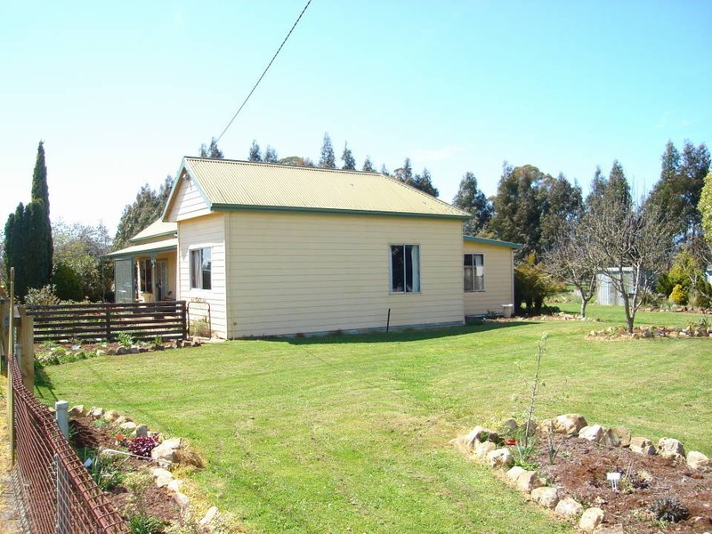 11 Carisbrook Lane, Legerwood TAS 7263