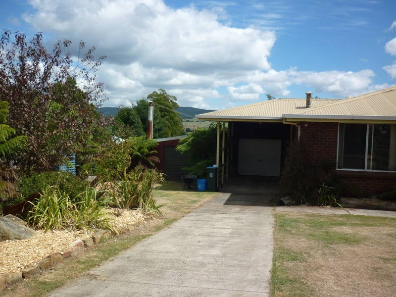 14 Donald Street, Branxholm TAS 7261