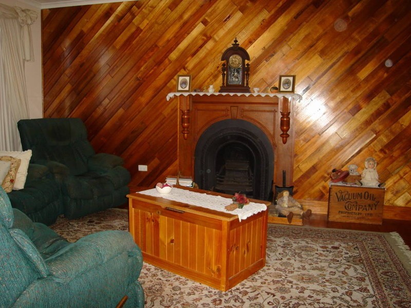 16 Albert Street, Branxholm TAS 7261