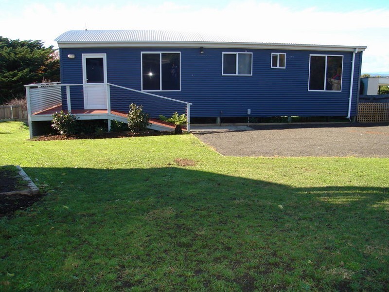 9 Barnett Crescent, Bridport TAS 7262