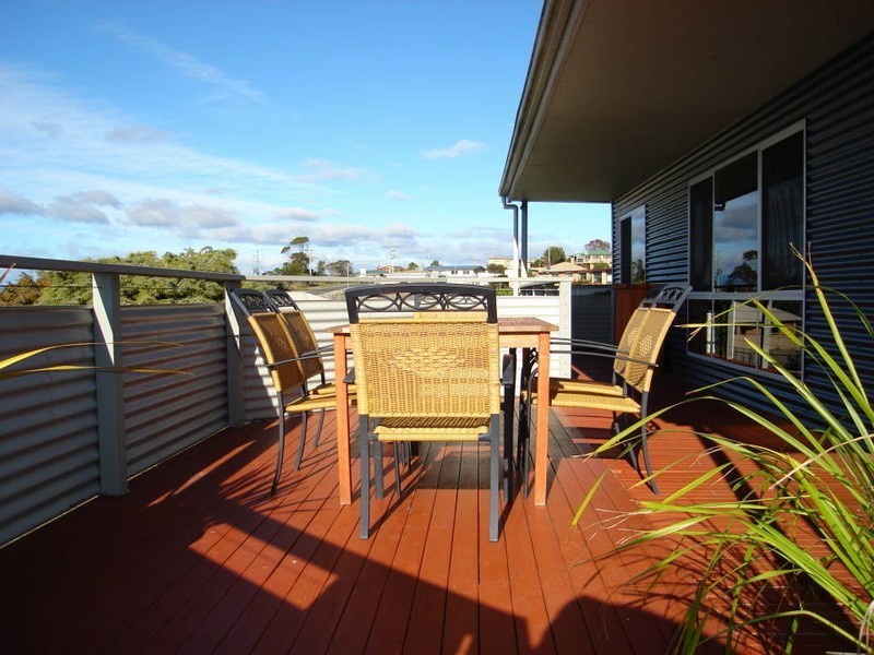 9 Barnett Crescent, Bridport TAS 7262