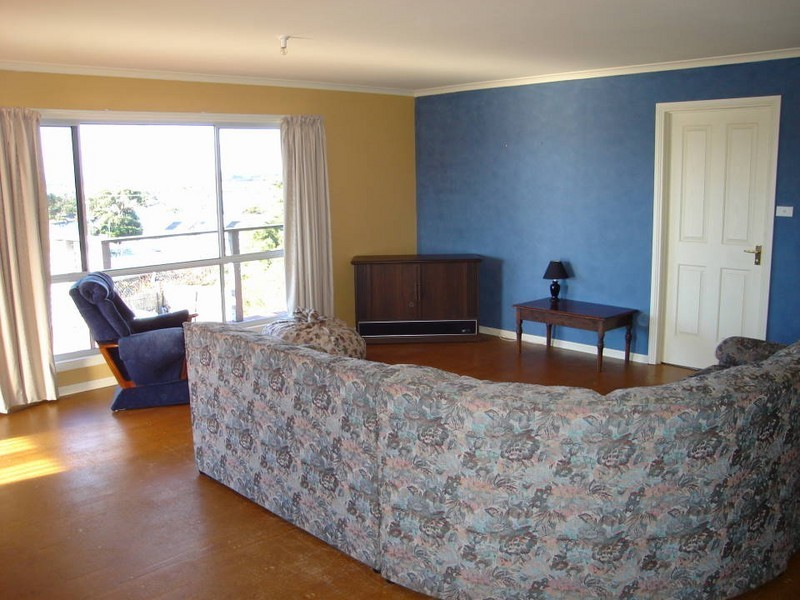 9 Barnett Crescent, Bridport TAS 7262