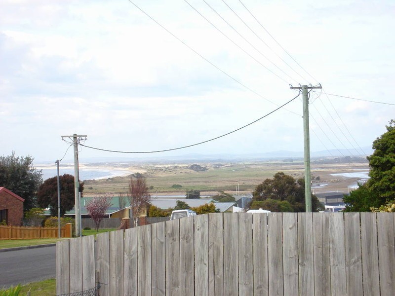 25 Louisa Street, Bridport TAS 7262