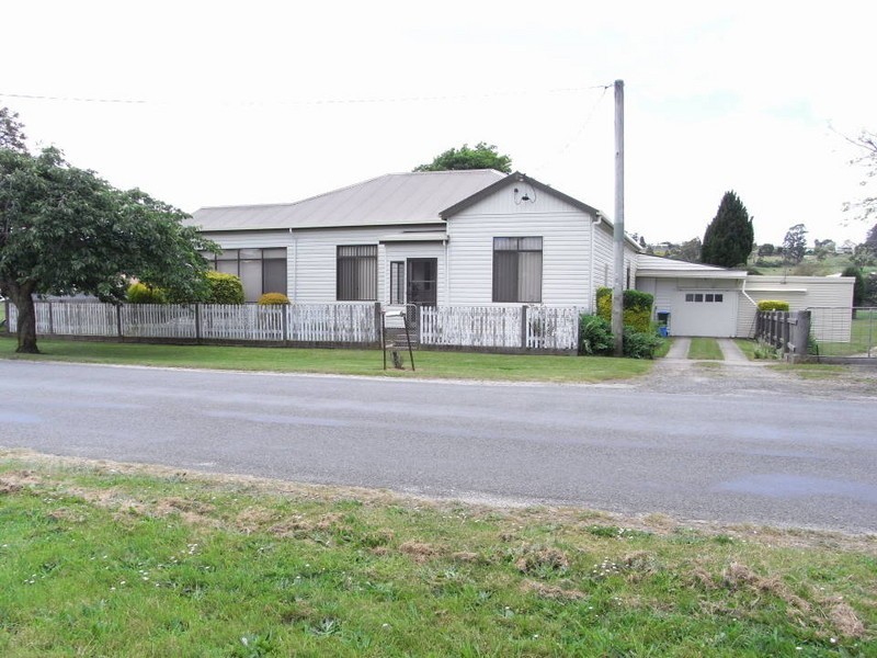 14 Stoke Street, Branxholm TAS 7261