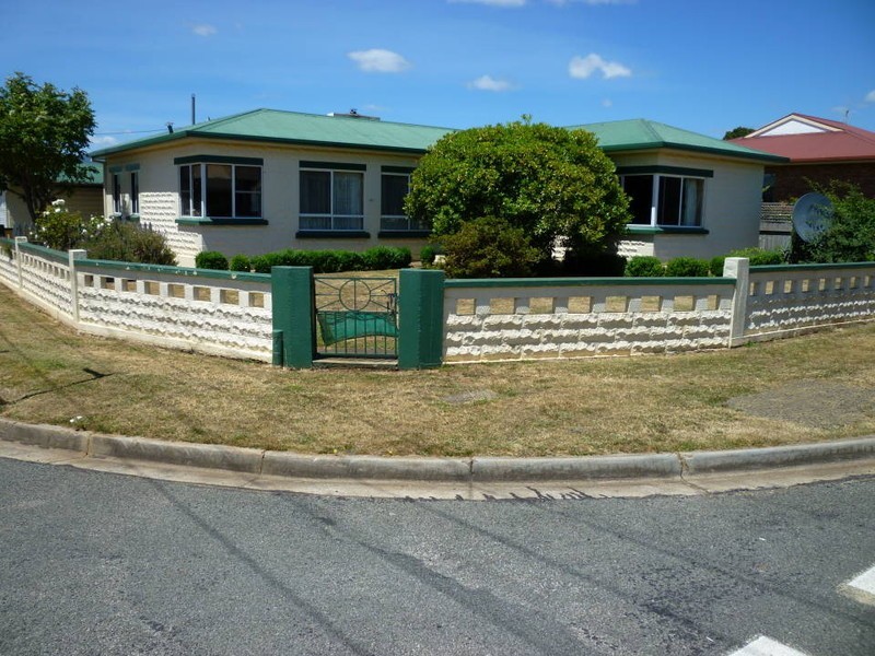 17 Gofton Street, Scottsdale TAS 7260