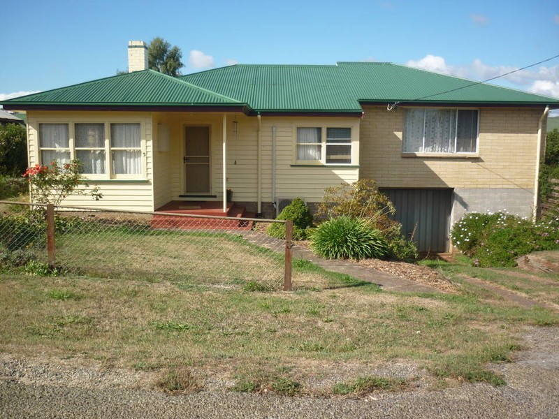 5 Percy Street, Scottsdale TAS 7260