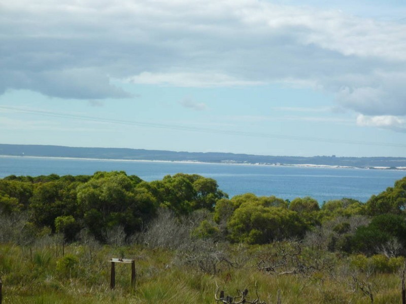 32 Carins Close, Tomahawk TAS 7262