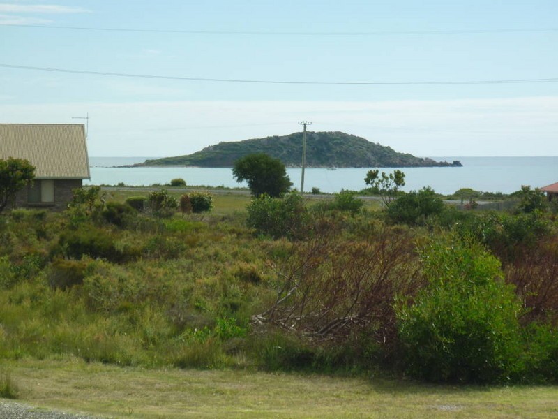 32 Carins Close, Tomahawk TAS 7262