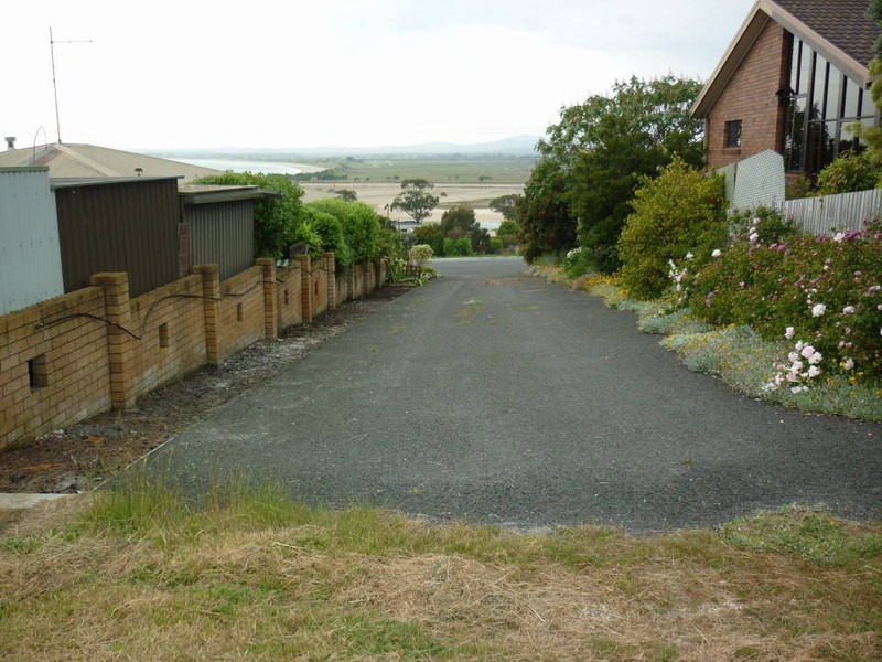 30 Emma Street, Bridport TAS 7262