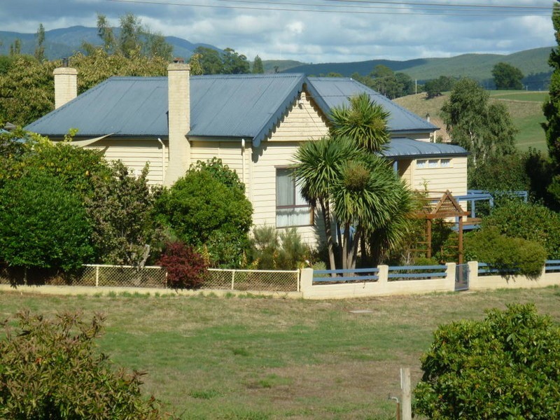 24 Scott Street, Branxholm TAS 7261