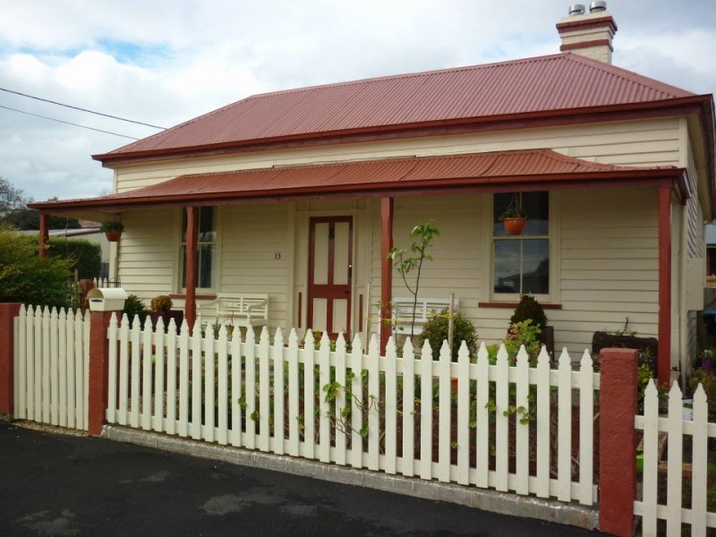 13 Ellenor Street, Scottsdale TAS 7260