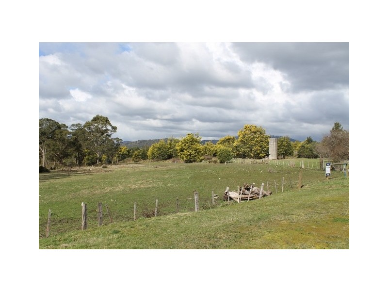 ** Gladstone Road, Herrick TAS 7264