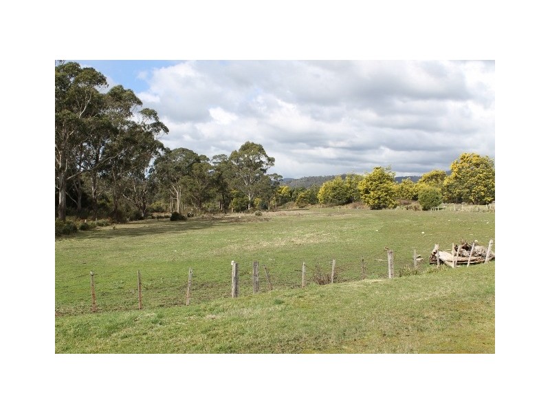 ** Gladstone Road, Herrick TAS 7264