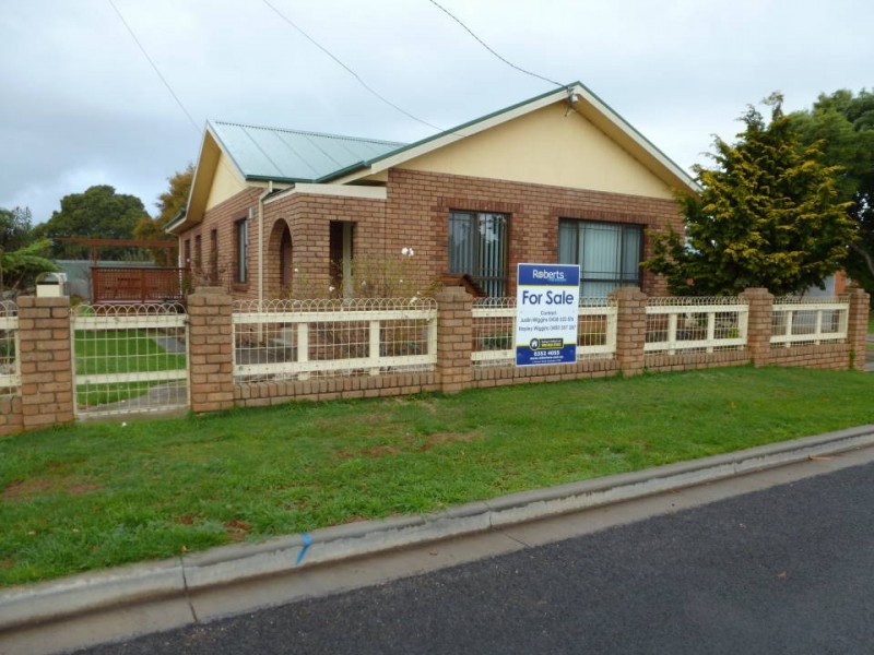 9 Coplestone Street, Scottsdale TAS 7260