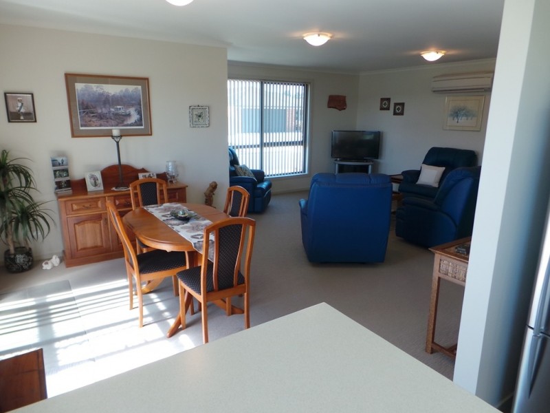 2/202 Last Street, Latrobe TAS 7307