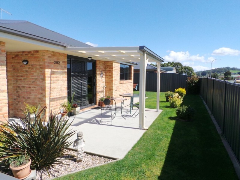 2/202 Last Street, Latrobe TAS 7307