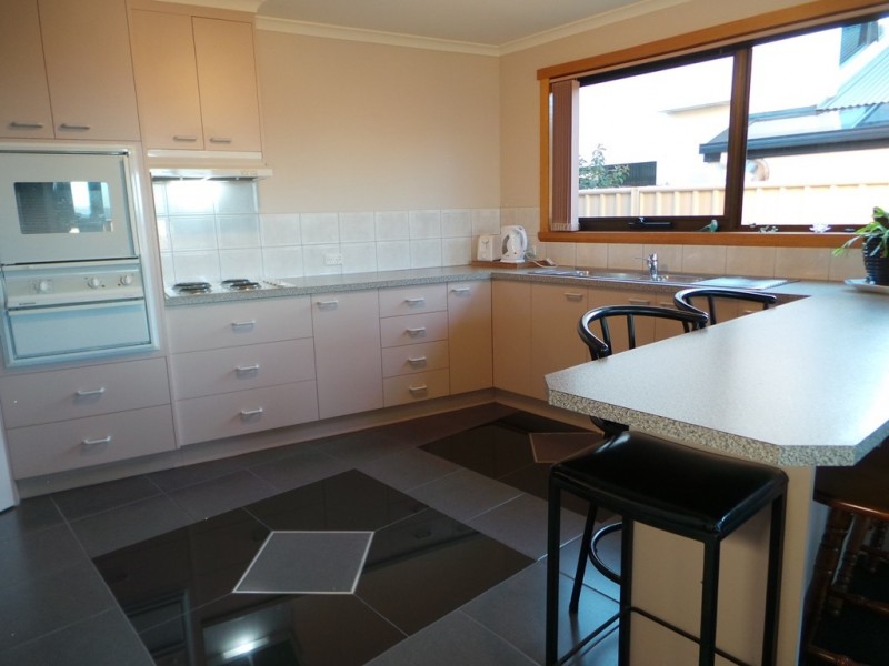 31 Hawley Esplanade, Hawley Beach TAS 7307