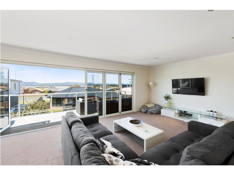 2/1 Arthur Street, Shearwater TAS 7307