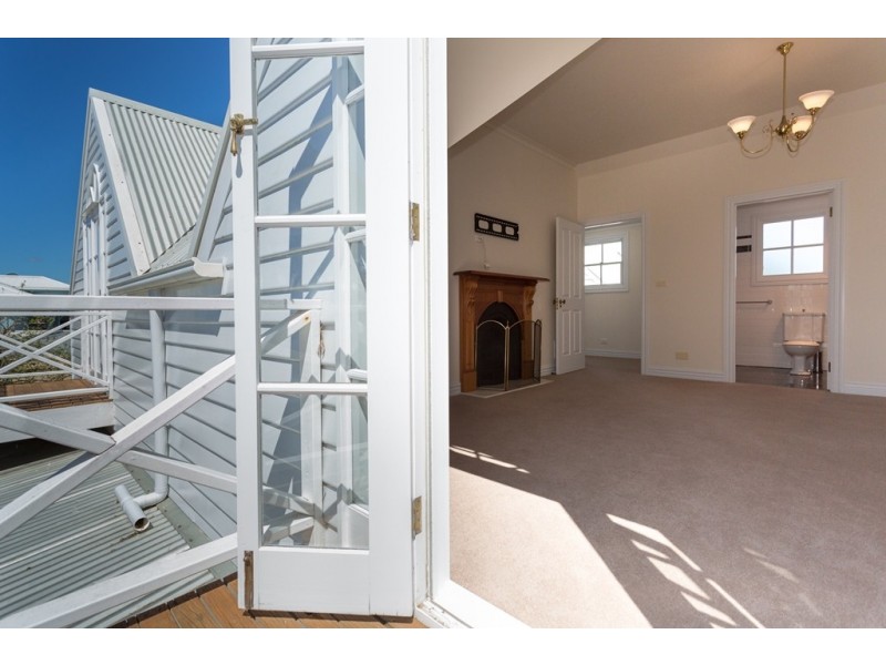 67 Hawley Esplanade, Hawley Beach TAS 7307